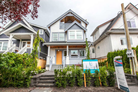 1033 E 14th Ave Vancouver BC-small-001-18-Exterior-666x444-72dpi