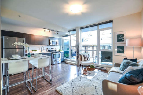 403-2511-quebec-st-vancouver-small-006-15-living-room-666x444-72dpi