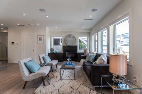 1407 E 14th Ave Vancouver BC-small-012-14-Living Room-666x444-72dpi
