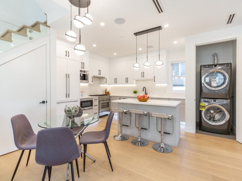 2122 Venables St.-10