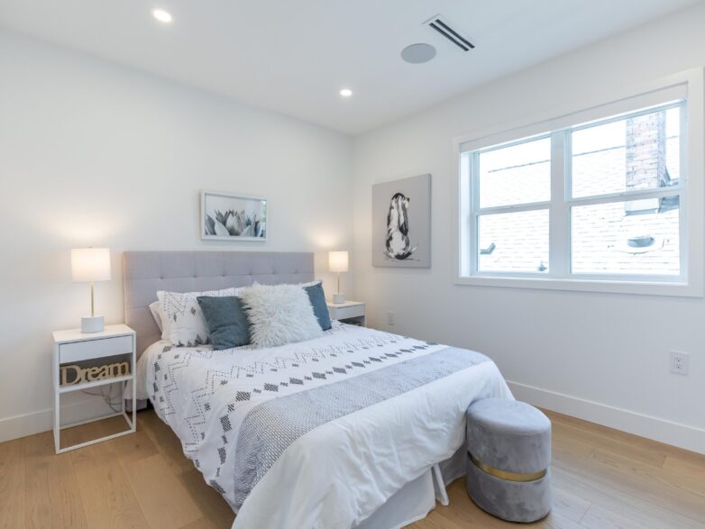 2122 Venables St.-13