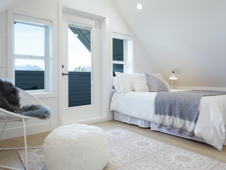 2122 Venables St.-24