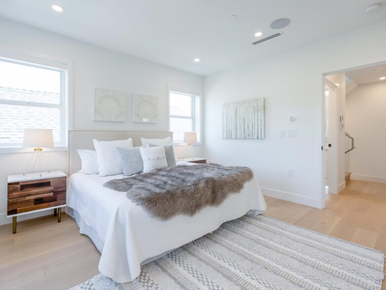 2122 Venables St.-29