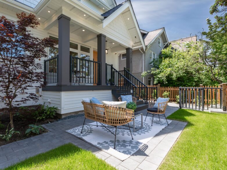 2122 Venables St.-34