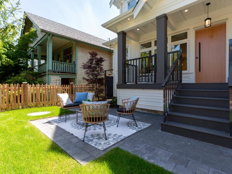 2122 Venables St.-38